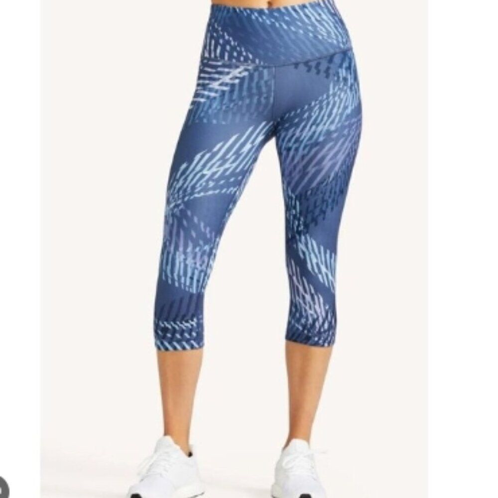 Like New!  Peloton WITH collab- Zepheria High Rise Waist Capr and Brai in Size M - Picture 2 of 16